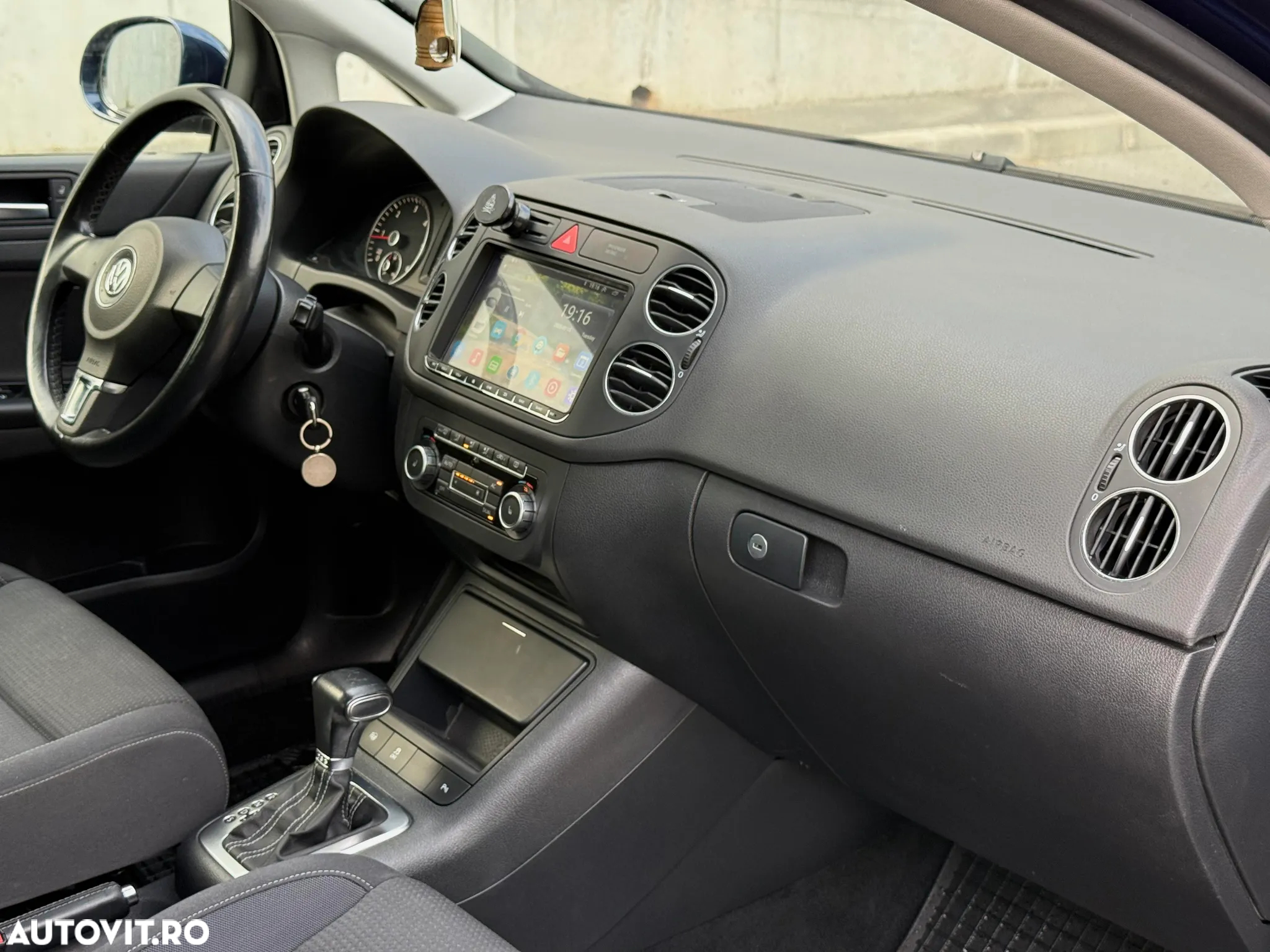 Volkswagen Golf Plus 1.6 TDI DPF DSG Comfortline - 10