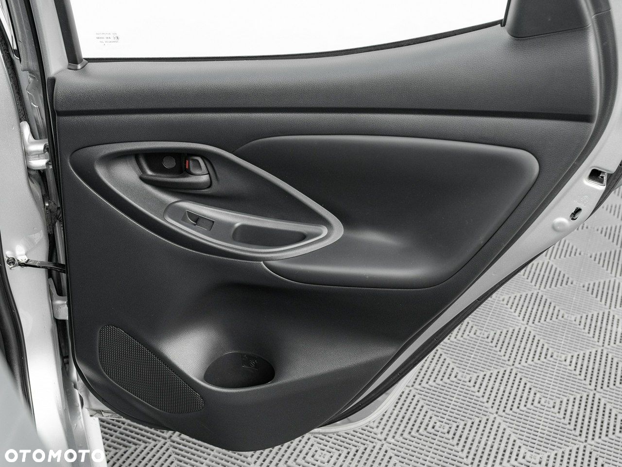 Toyota Yaris Hybrid 1.5 Comfort - 27