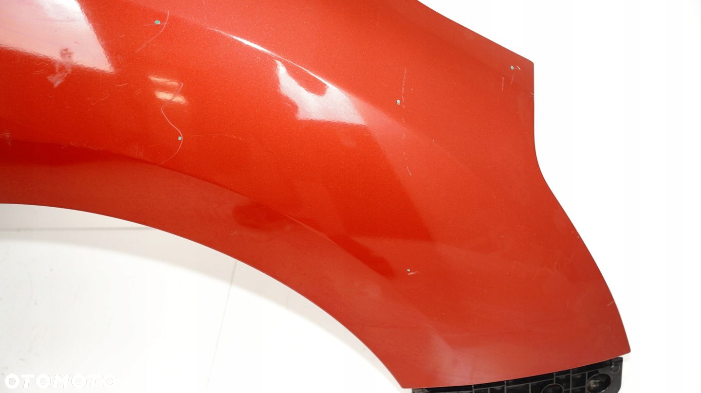 BŁOTNIK PRAWY PRZÓD TOYOTA VERSO LIFT 13-18R 3R3 - 9