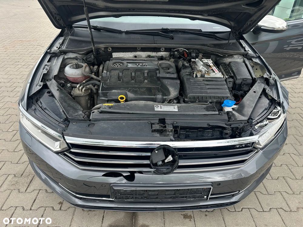 Volkswagen Passat - 14