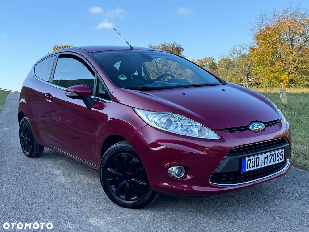 Ford Fiesta 2010 photo 2