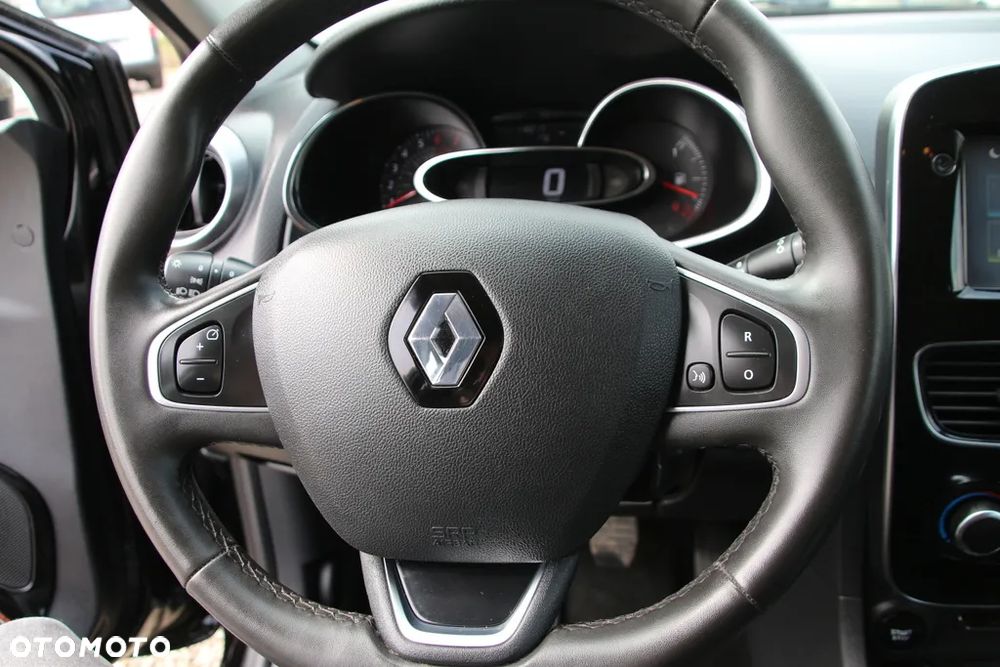 Renault Clio 1.2 16V 75 Limited - 13