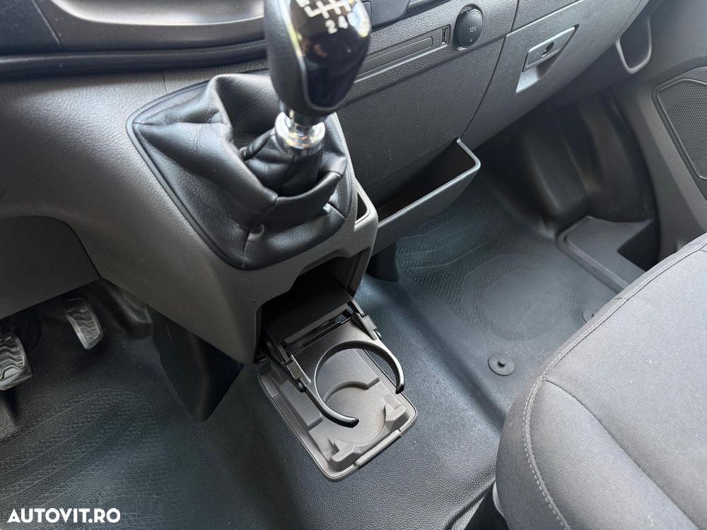 Ford Transit - 15