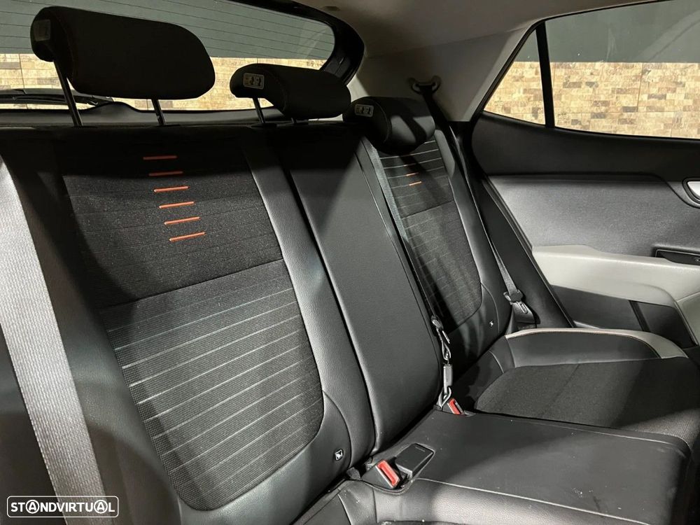 Kia Stonic - 15