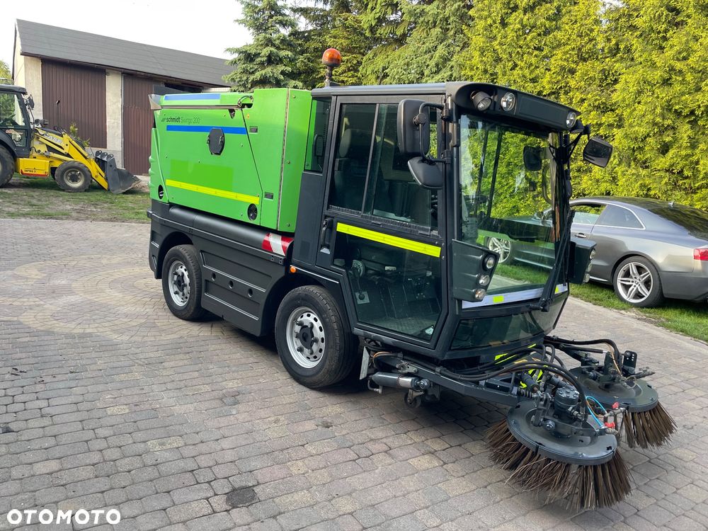 Schmidt Swingo Compact CS 256   200 + Zamiatarka drogowa  zamiatarka chodnikowa uliczna  Swingo 200 +    Super stan 2019 rok - 4