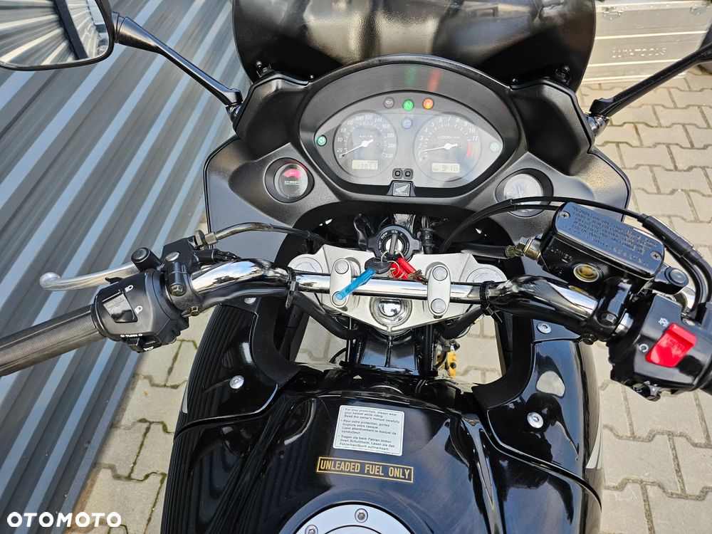Honda CBF - 22