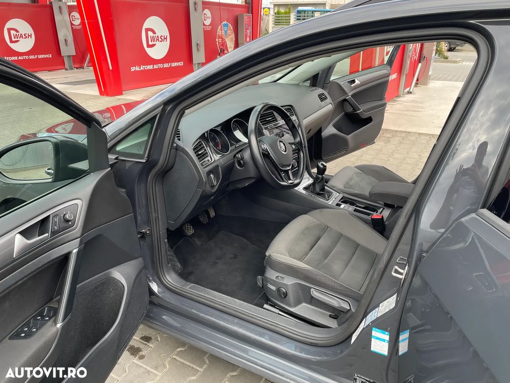 Volkswagen Golf 2.0 TDI SCR Comfortline - 5