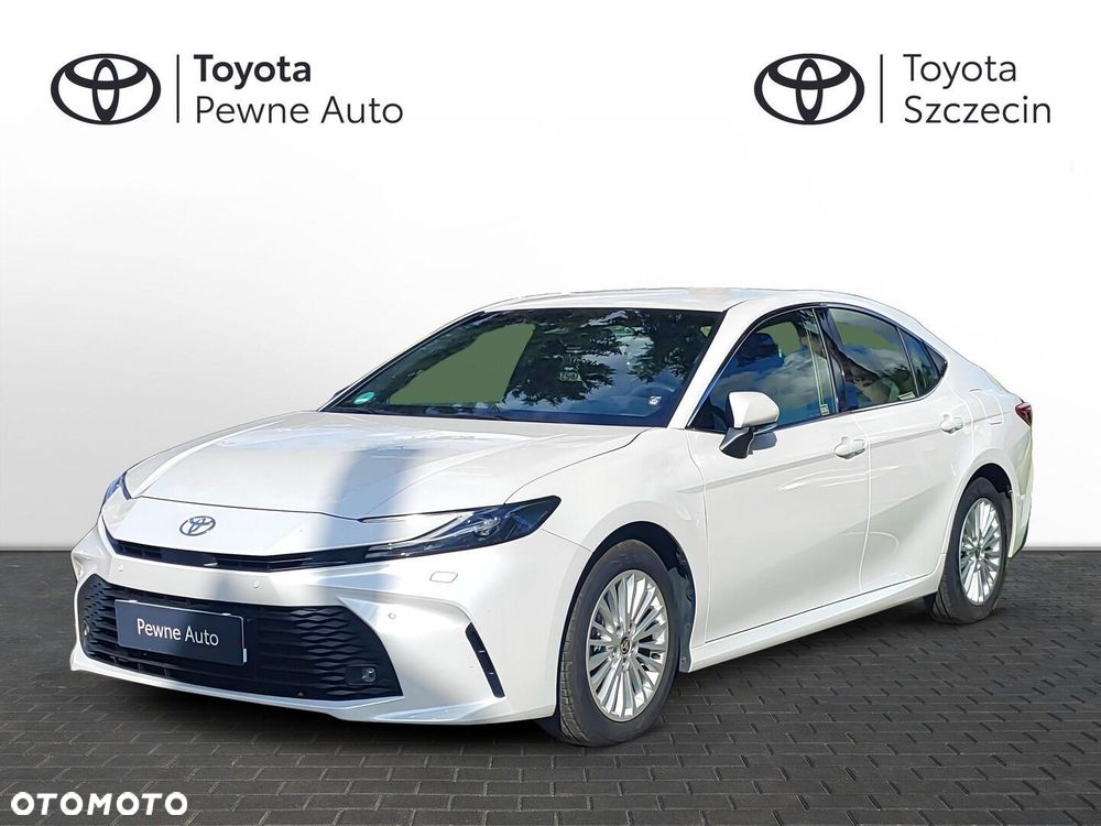 Toyota Camry - 1