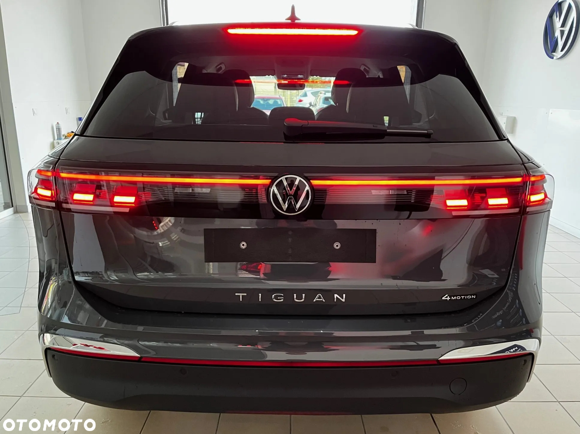 Volkswagen Tiguan 2.0 TSI 4Mot Elegance DSG - 8