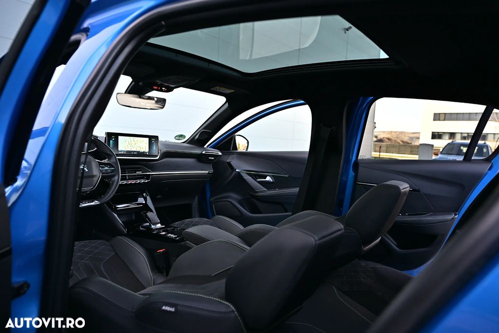Peugeot 208 e-208 GT-Line - 27