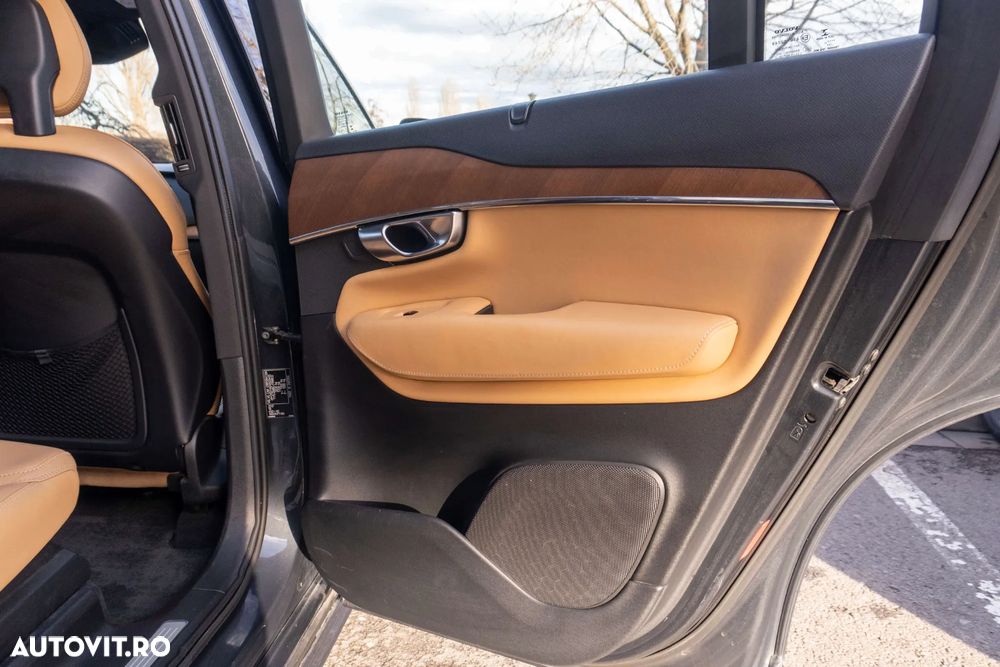 Volvo XC 90 D5 AWD Inscription - 35