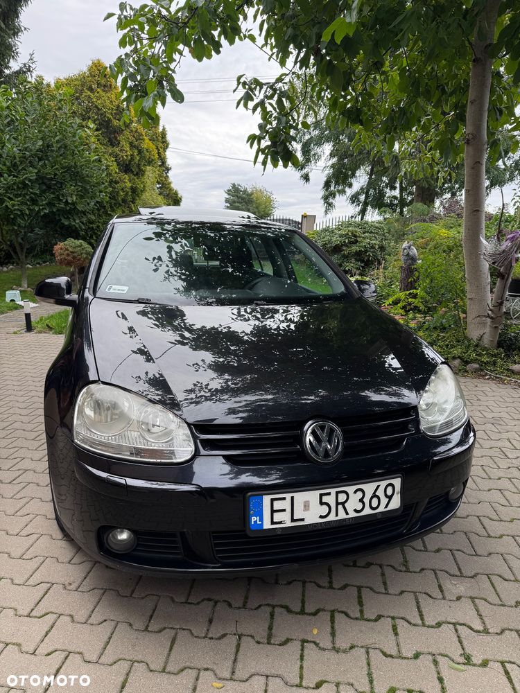 Volkswagen Golf 1.6 FSI Sportline - 5