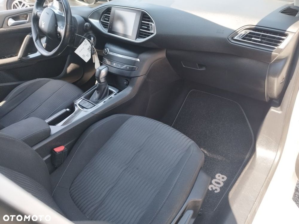 Peugeot 308 BlueHDi FAP 120 EAT6 Stop & Start Allure - 11
