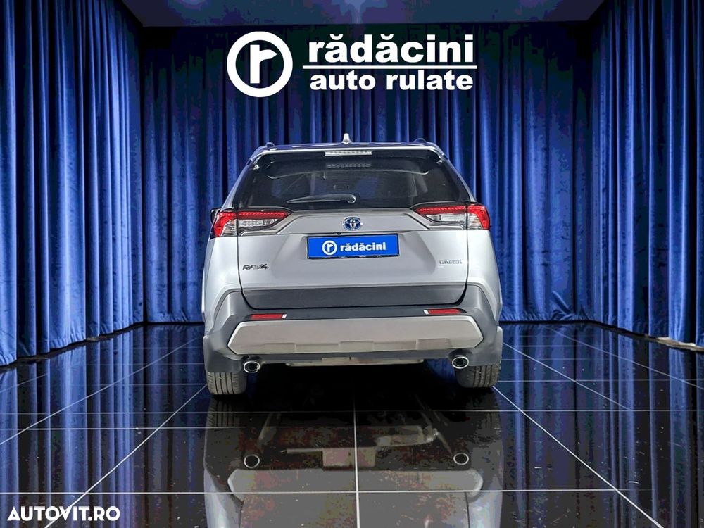 Toyota RAV4 - 9