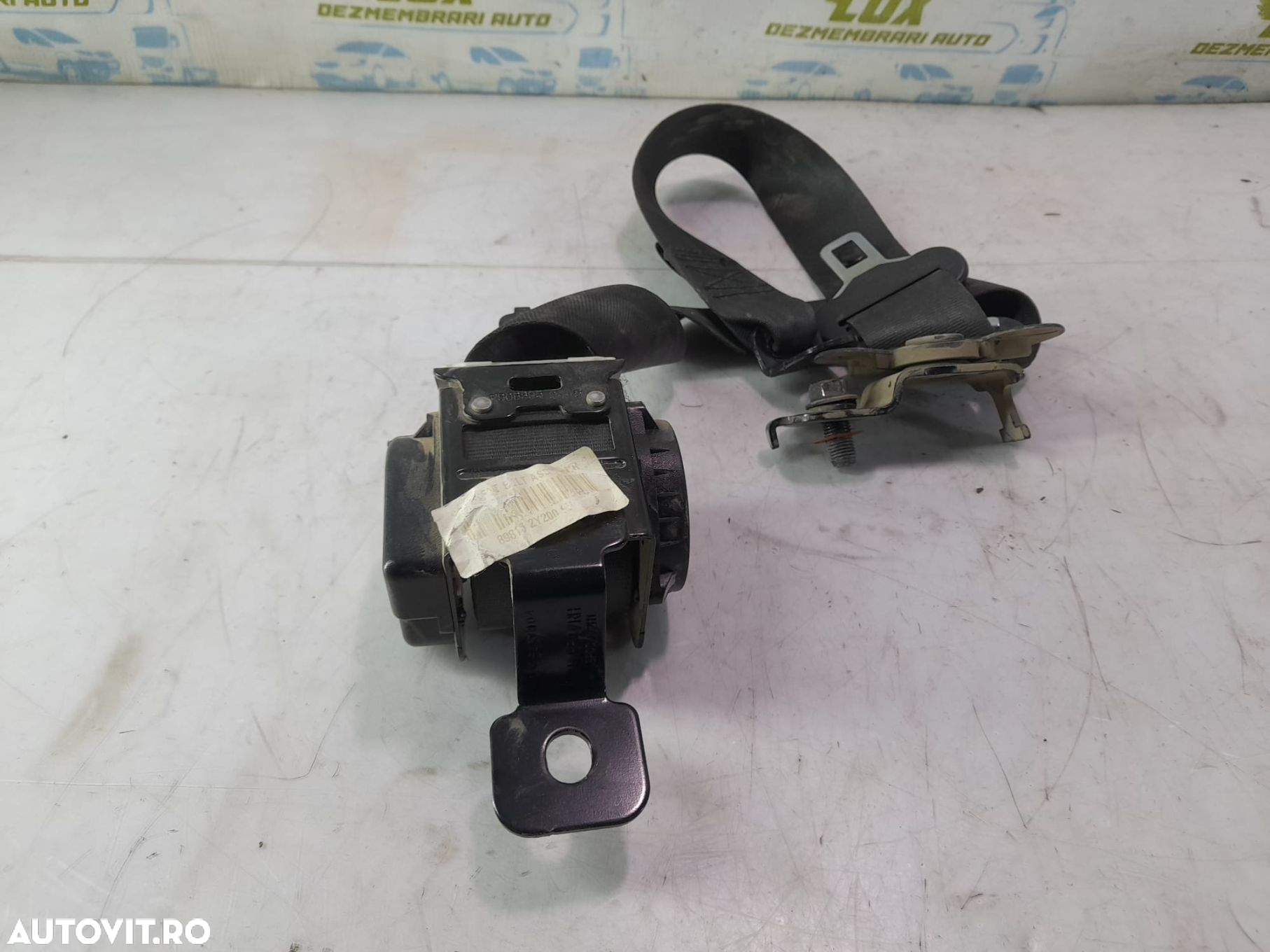 Centura spate 89810-2Y200 Hyundai ix35 1 [2009 - 2013] 2.0 crdi D4HA - 3