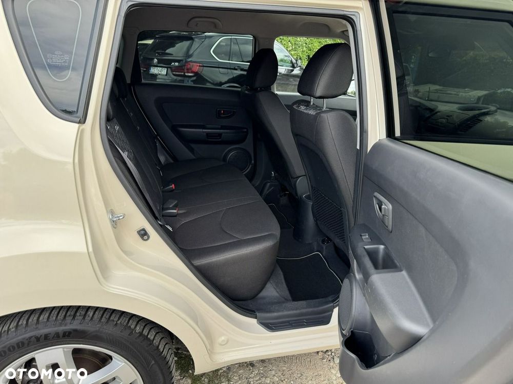 Kia Soul - 17