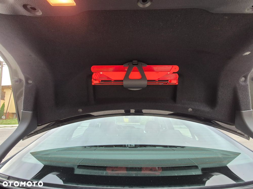 Mercedes-Benz Klasa C 180 BlueEFFICIENCY Avantgarde - 25