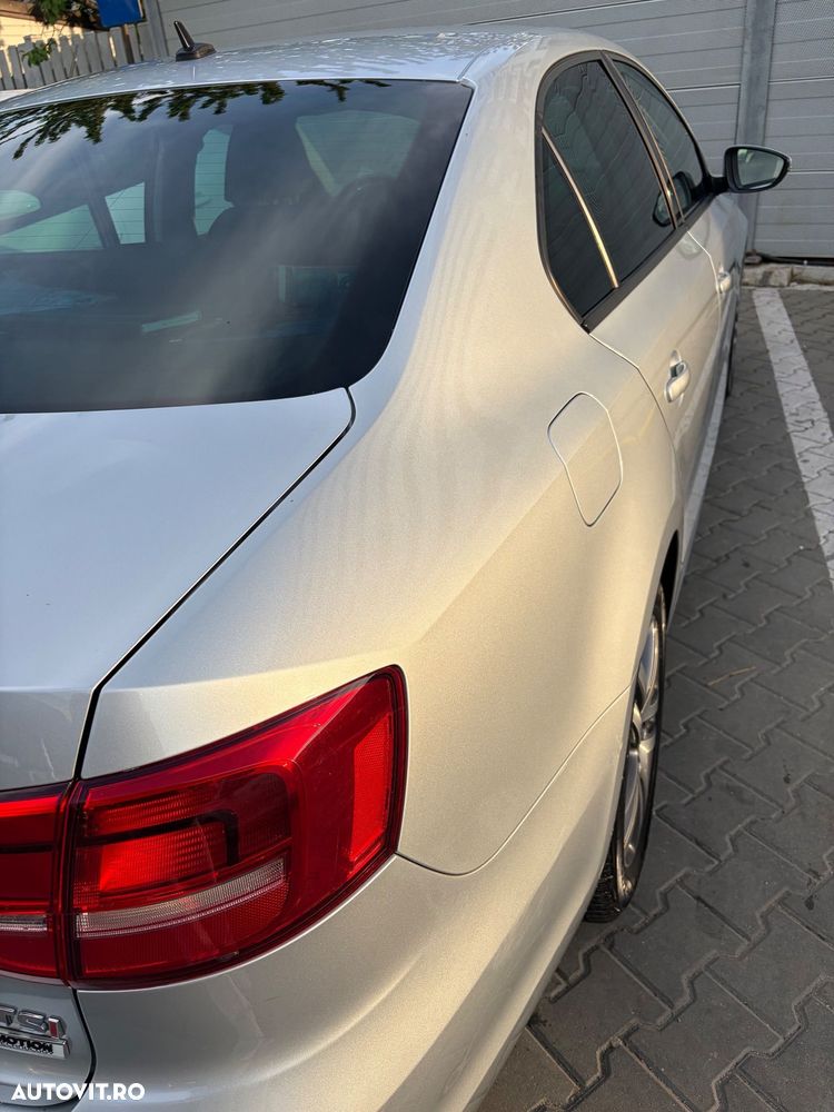 Volkswagen Jetta 1.2 TSI Comfortline - 3