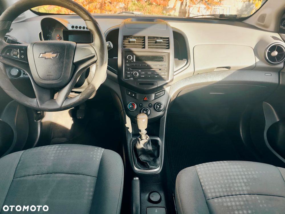 Chevrolet Aveo 1.2 LS - 4
