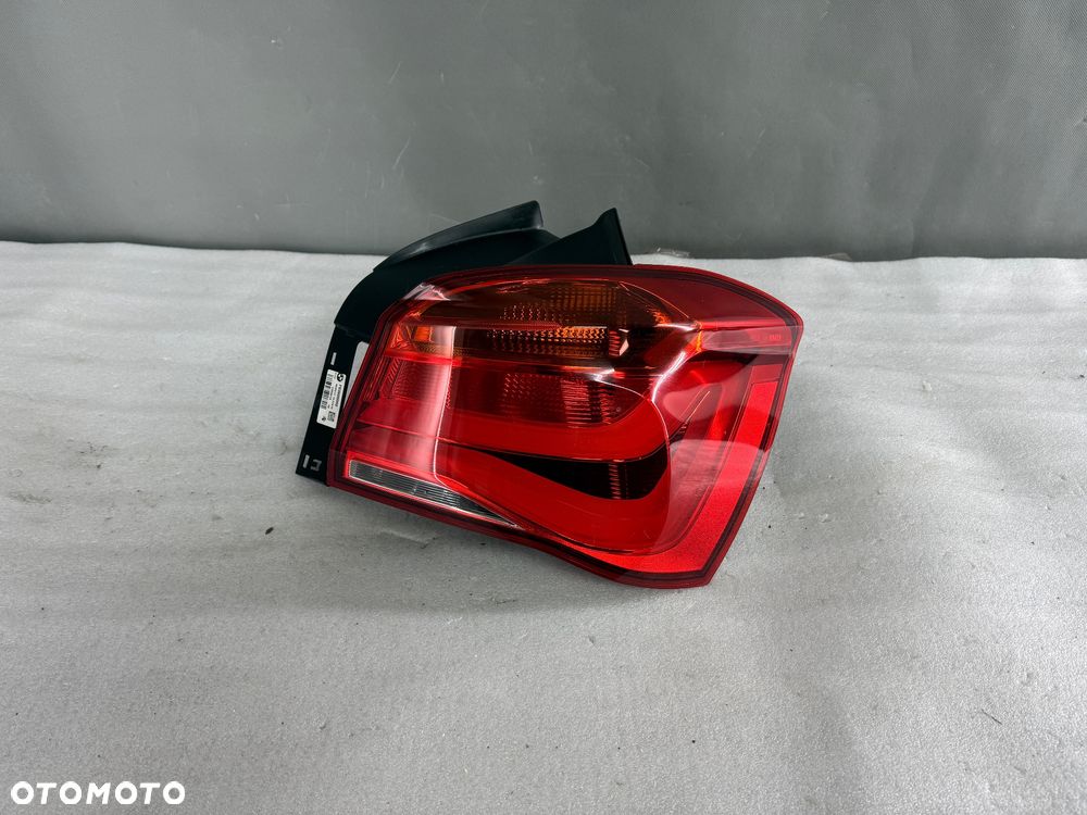 Lampa tylna Tył strona prawa BMW 1 F20 F21 F03600000 - 1