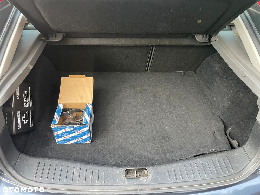 Ford Focus Ghia - 20