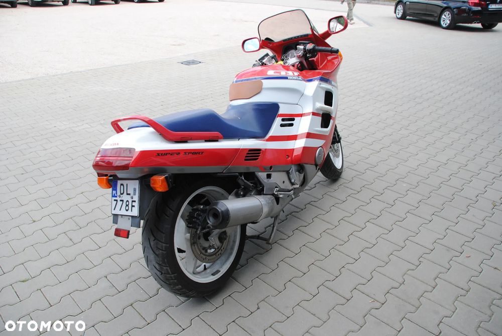 Honda CBR - 4