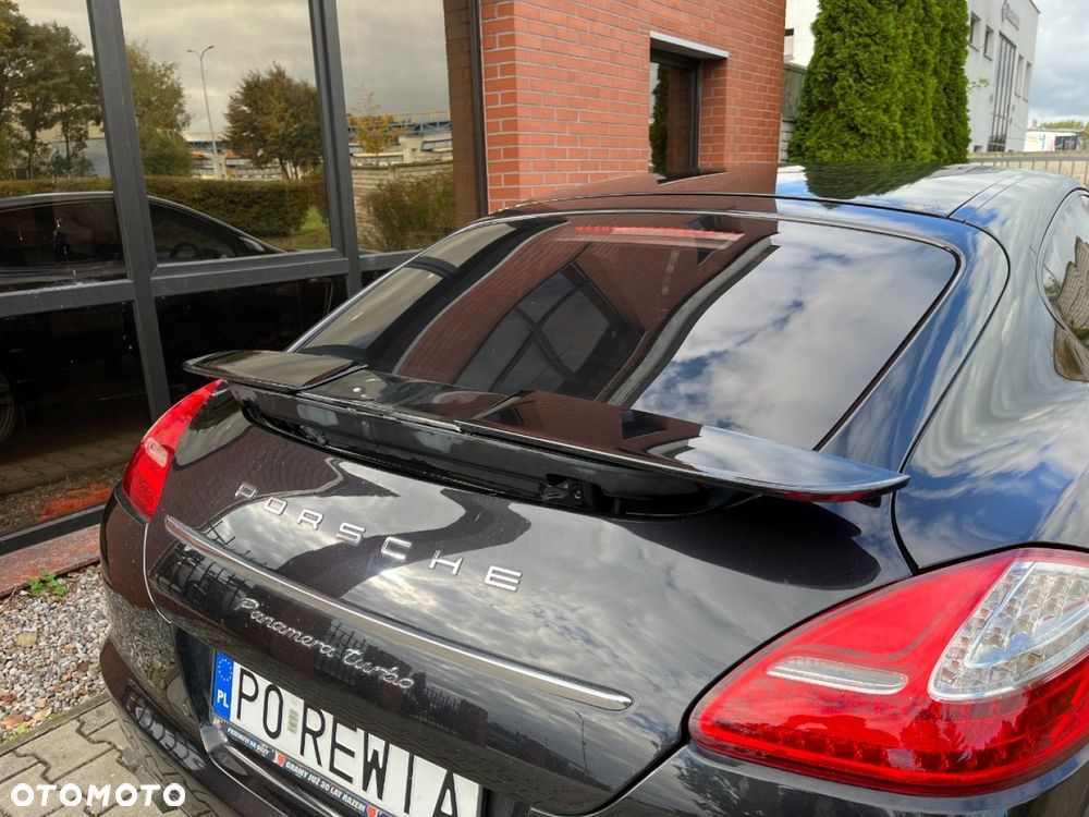 Porsche Panamera Turbo - 31