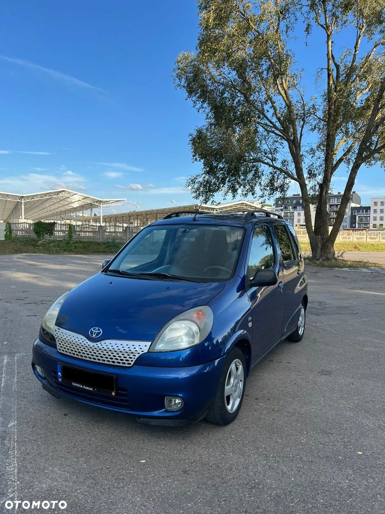 Toyota Yaris Verso 1.4 D-4D - 1