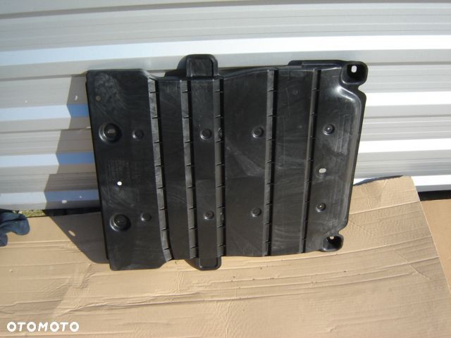 VW GOLF VII OSŁONA DŹWIĘKOCHŁONNA NOWA 5Q0825229 B - 1