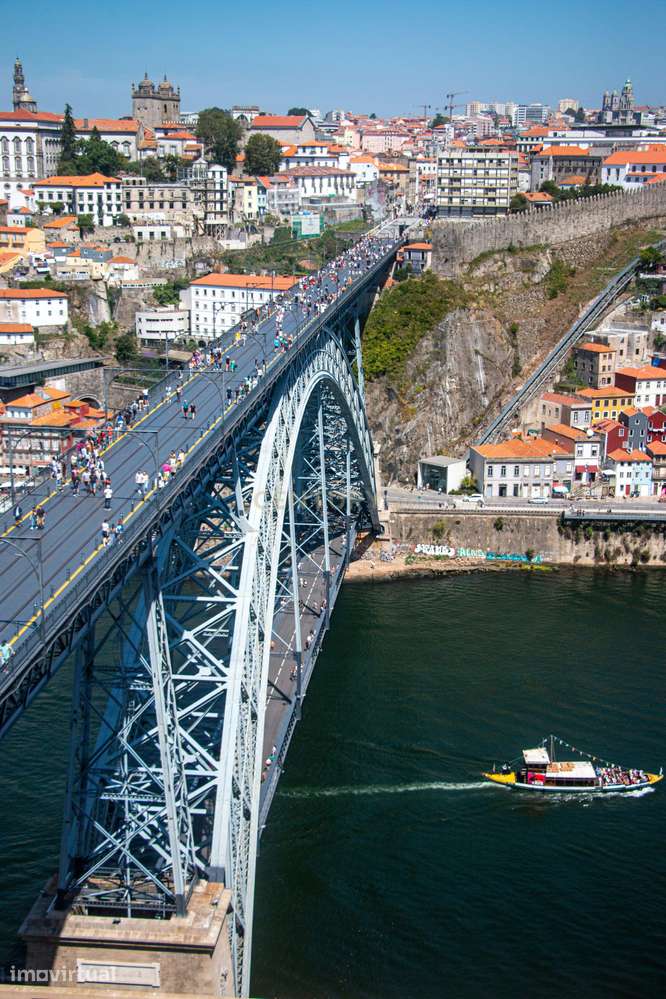 Hotel em Funcionamento no Centro do Porto | 21 Quartos e Potencial de - Grande imagem: 5/7