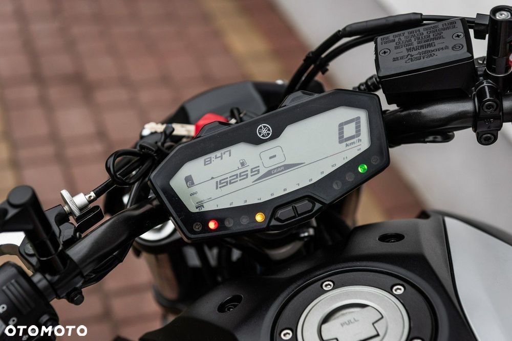 Yamaha MT - 8