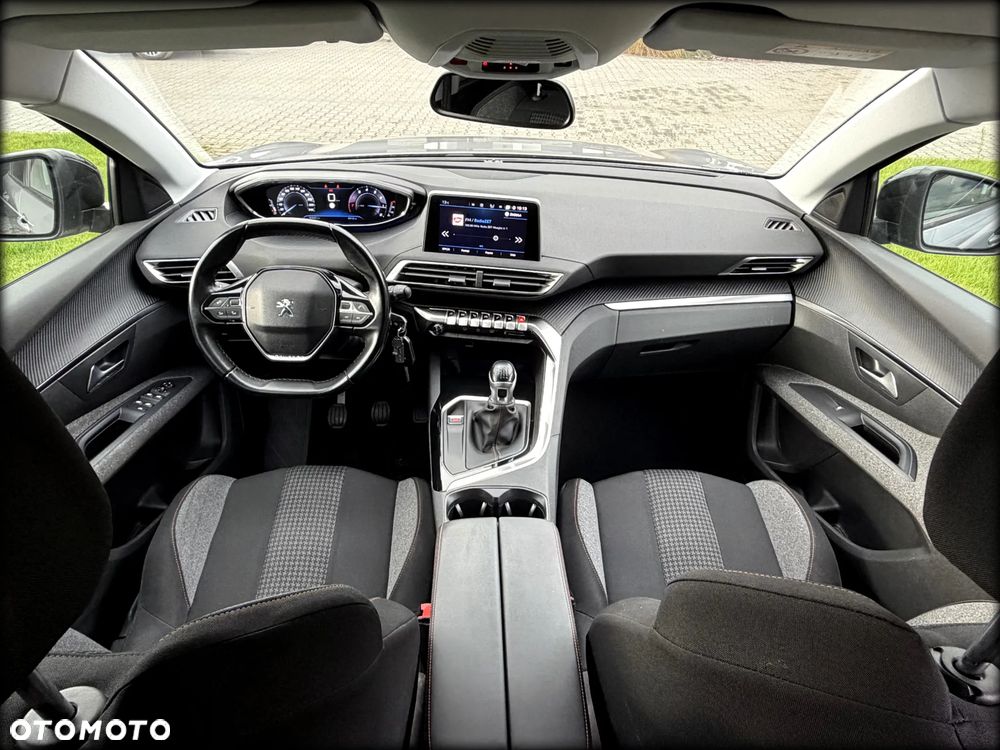 Peugeot 5008 - 36