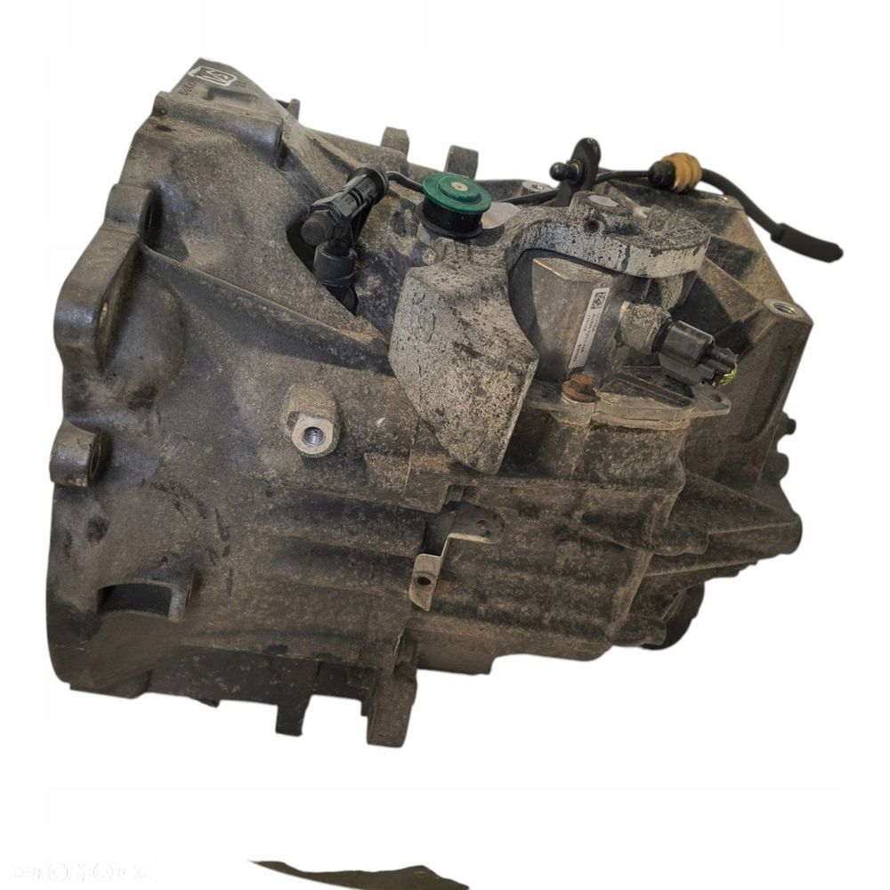 SKRZYNIA BIEGÓW Ford Kuga MK1 2.0 TDCI manualna MANUAL 8V4R-7002-BG 4x4 - 6