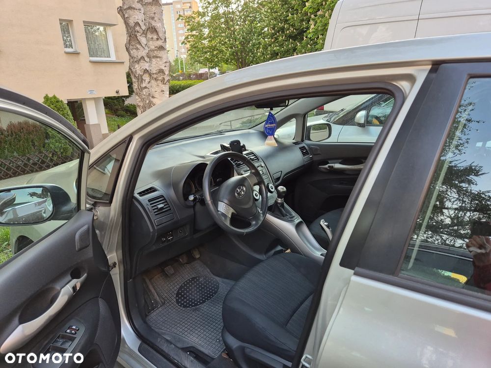 Toyota Auris 1.6 VVT-i Prestige - 7