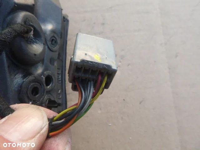 LUSTERKO PRAWE ELEKTRYCZNE FORD FOCUS C-MAX MK1 KOLOR U1 7 PINÓW - 12