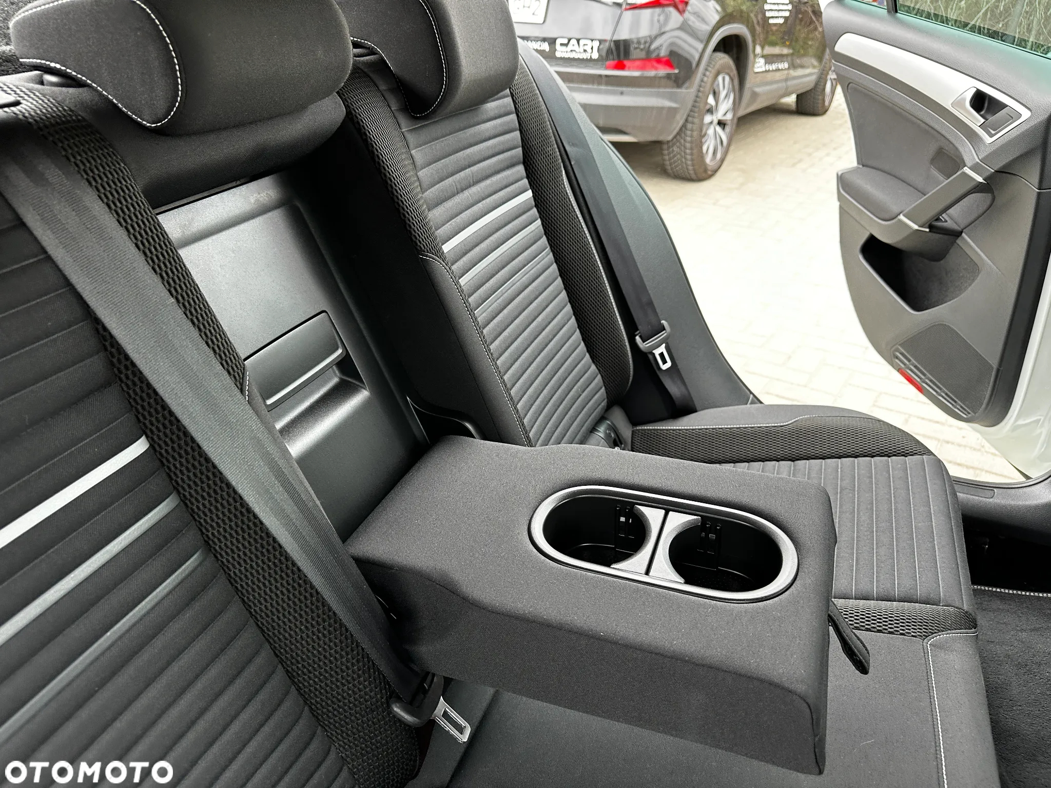 Volkswagen Golf - 26