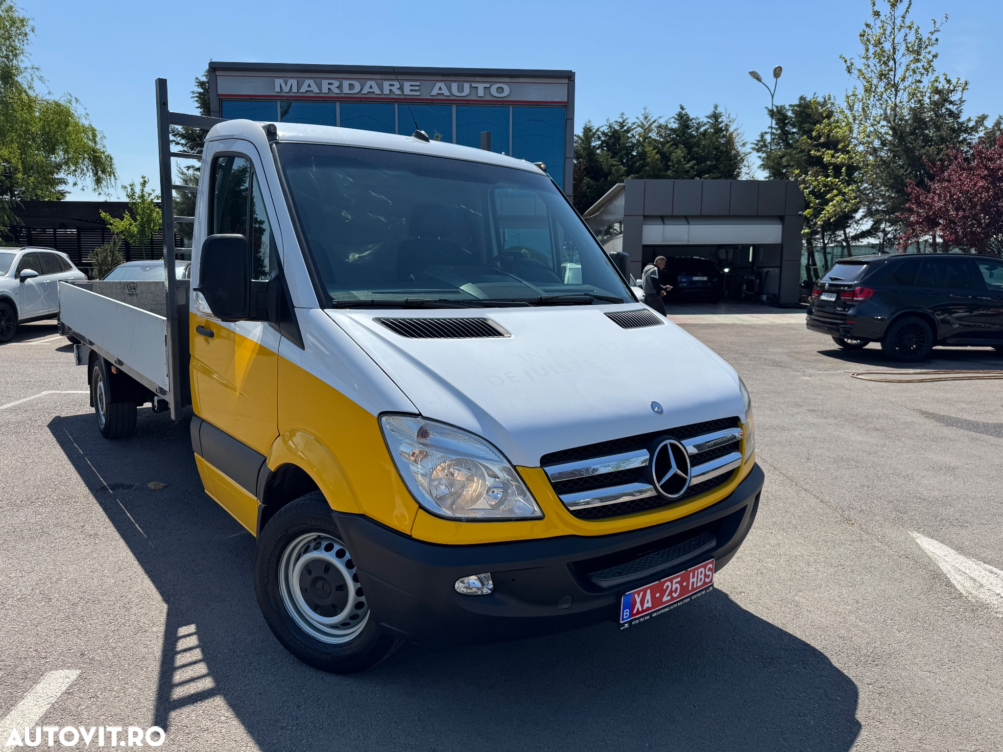 Mercedes-Benz 316 - 4