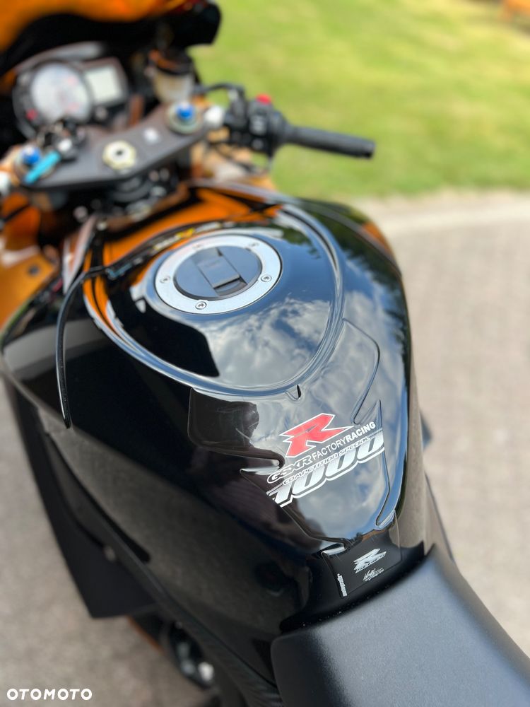 Suzuki GSX-R - 16