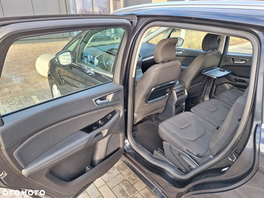 Ford S-Max 2.0 EcoBlue Titanium - 19