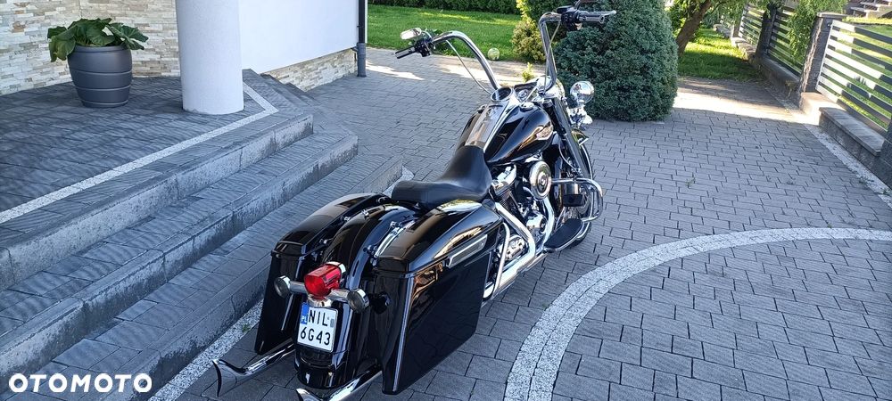 Harley-Davidson Touring Street Glide - 8