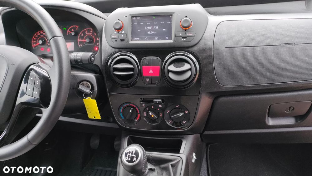 Fiat Qubo 1.4 8V Lounge - 11