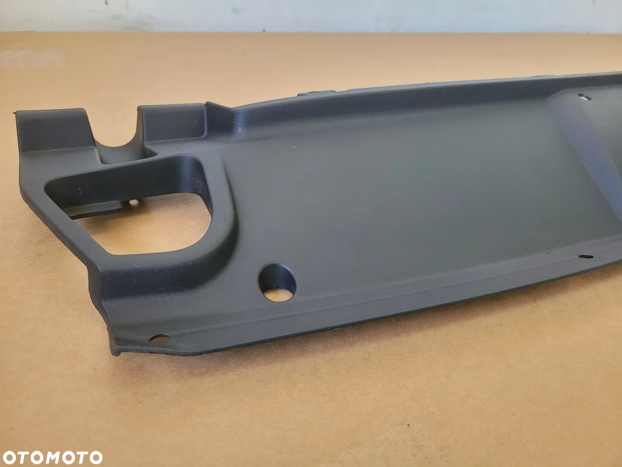 OSŁONA PASA PRZEDNIEGO VW ARTEON 3G8853037C - 2