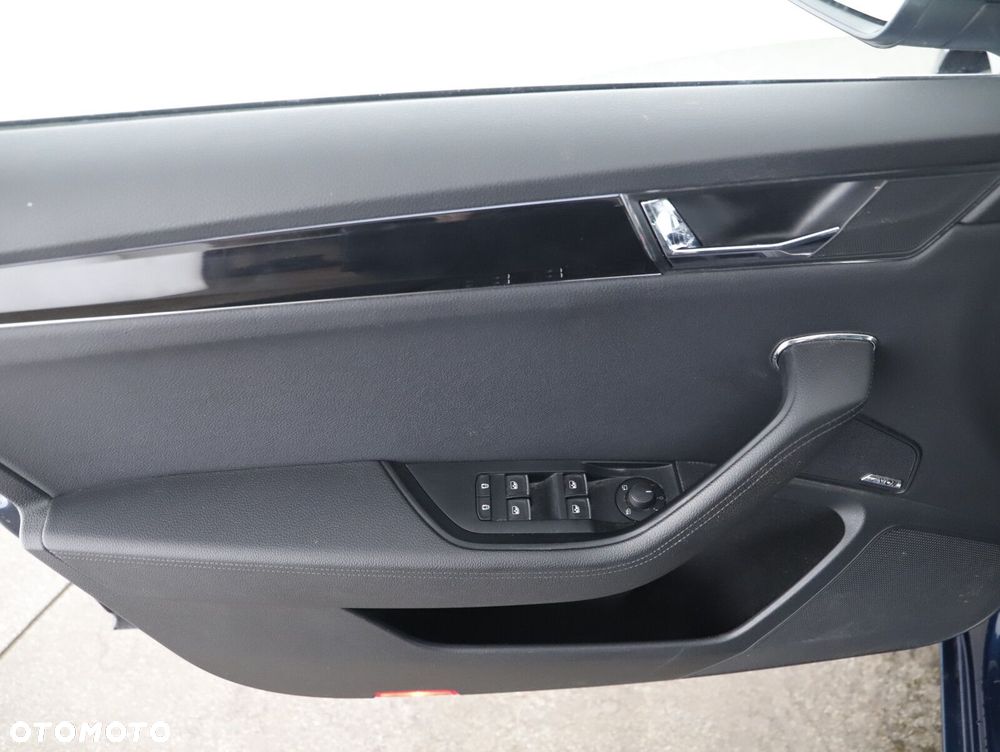 Skoda Superb 2.0 TDI SCR L&K - 10