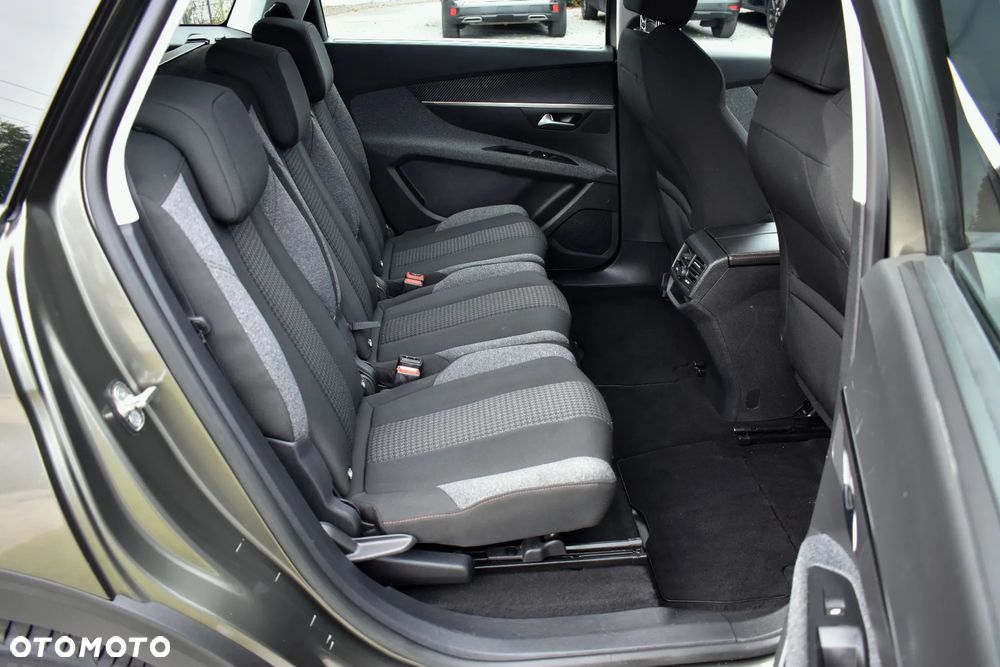 Peugeot 5008 BlueHDi 130 EAT8 Active - 36