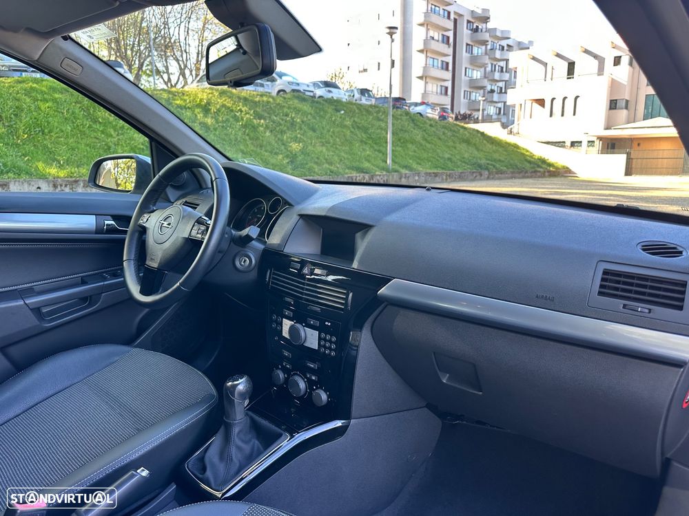 Opel Astra 1.7 CDTI Cosmo - 33