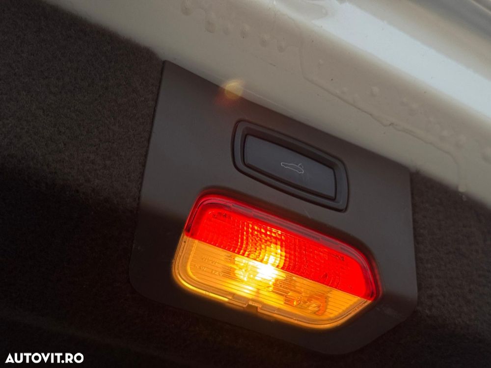 Porsche Cayenne - 25