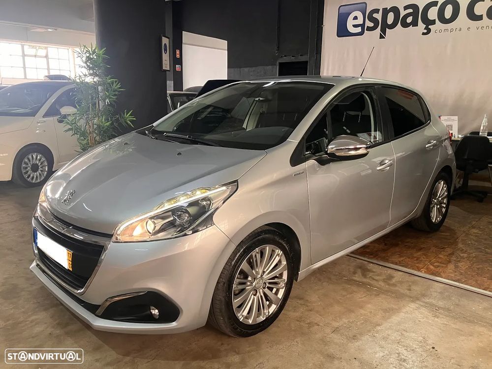 Peugeot 208 1.6 BlueHDi Style - 8