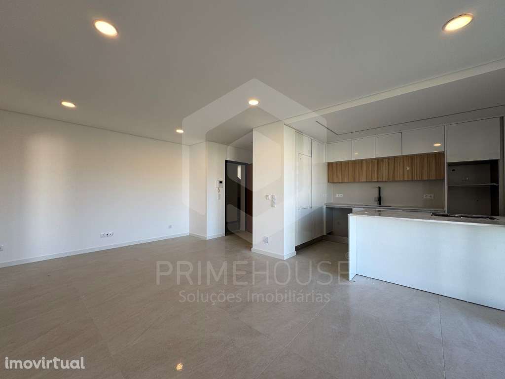 Apartamento T2 - com varanda e churrasqueira - Quinta de Santa Teresa - Grande imagem: 4/10