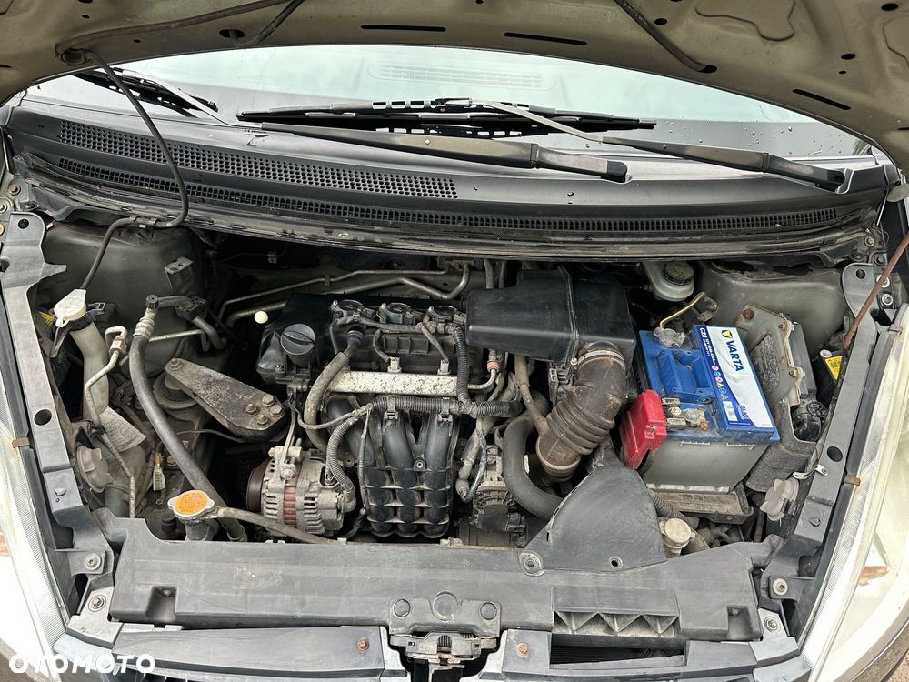 Mitsubishi Colt 1.1 - 11