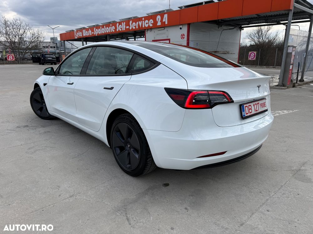 Tesla Model 3 RWD - 4